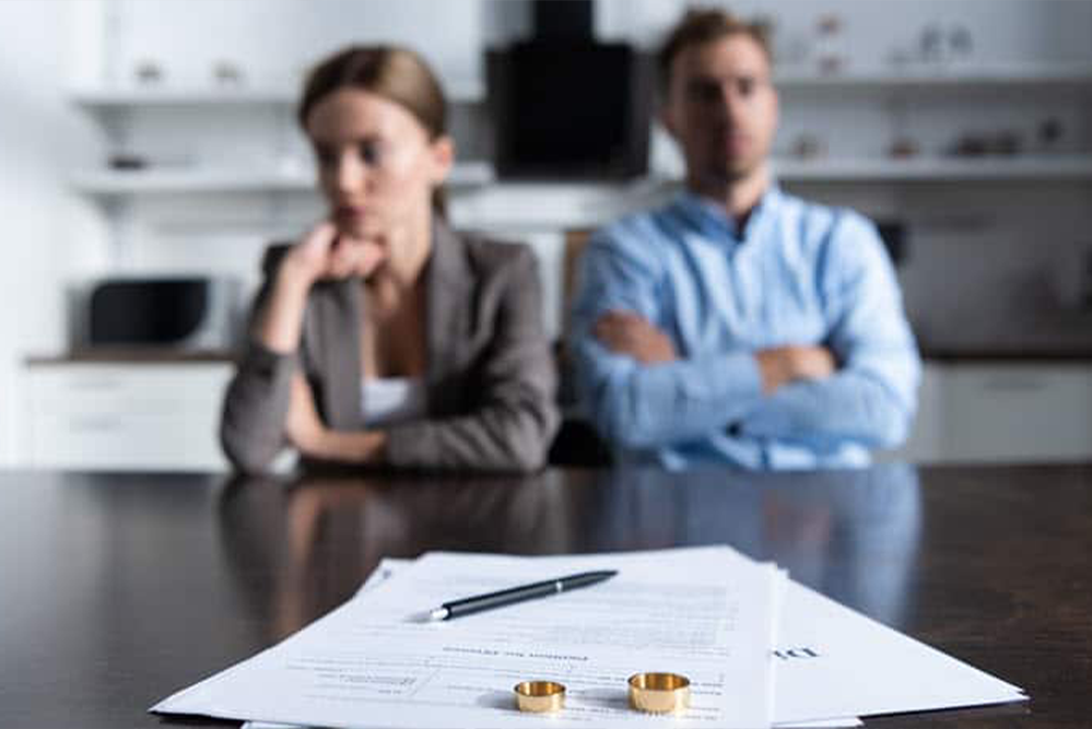 lester reed going through a divorce